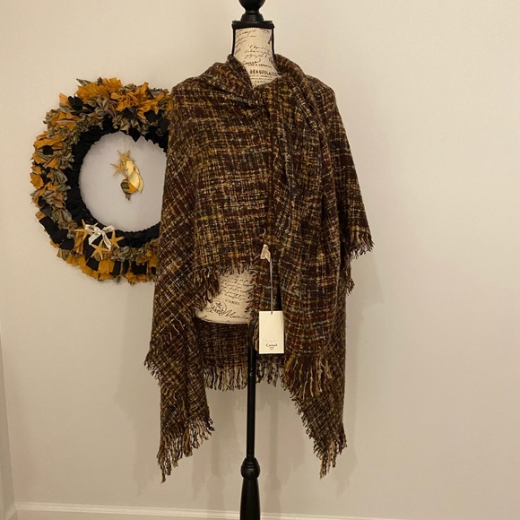 Oversized wool cape/wrap perfect for fall/winter - Picture 11 of 16